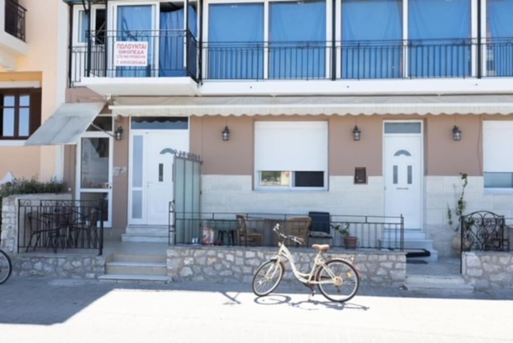 Aigli Guest House Гитион Экстерьер фото